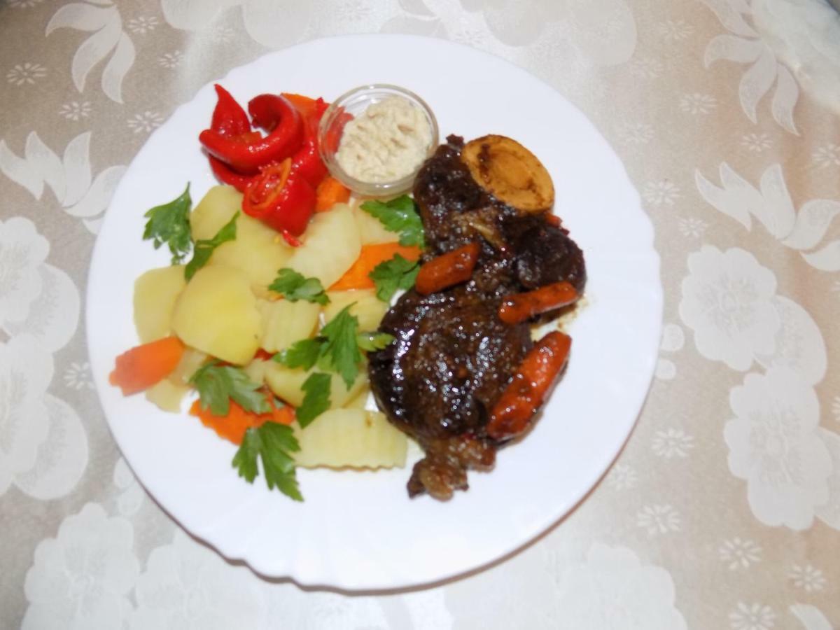 Tango Margo Hotel Valea Lupului  ภายนอก รูปภาพ