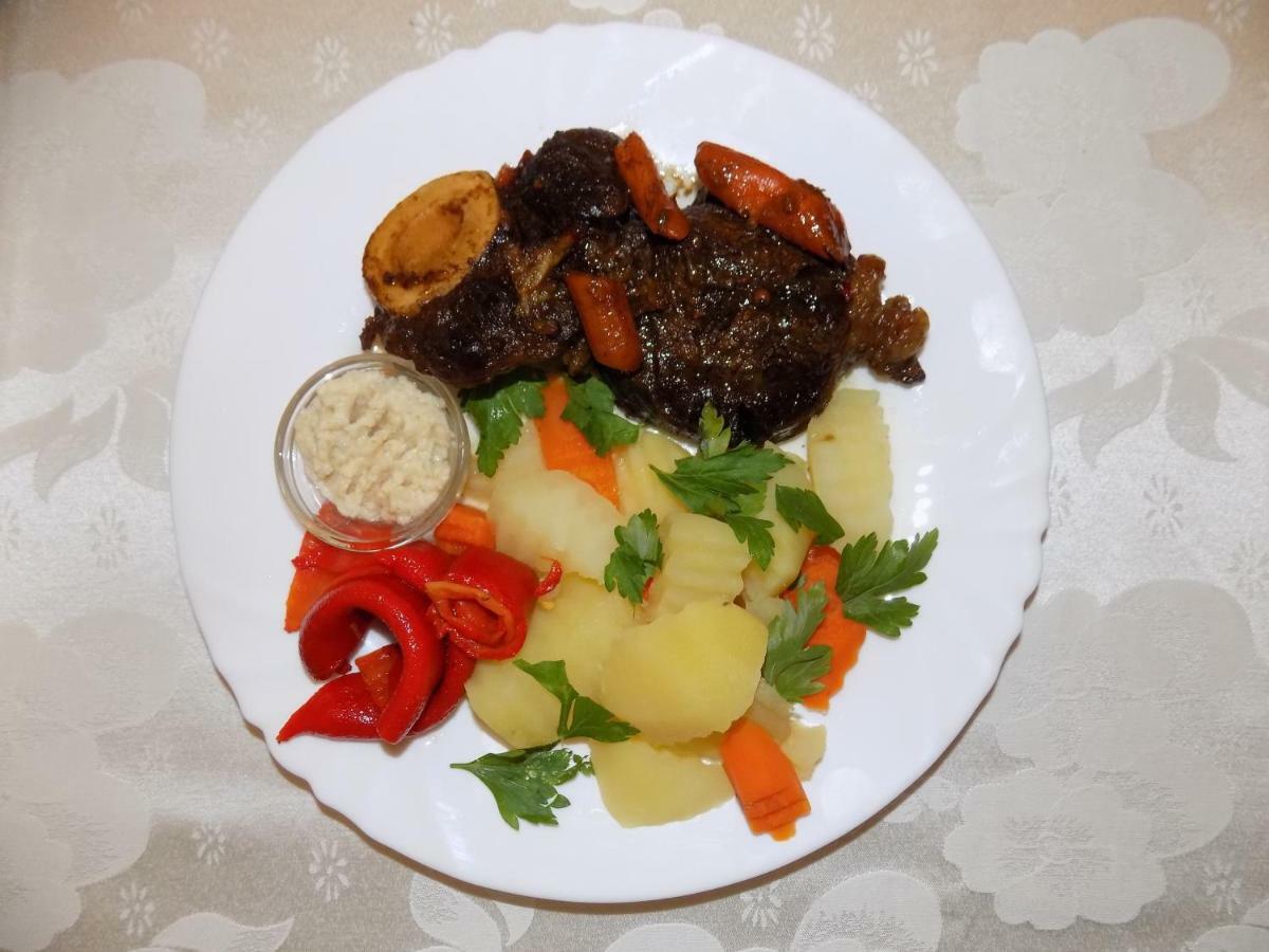 Tango Margo Hotel Valea Lupului  ภายนอก รูปภาพ