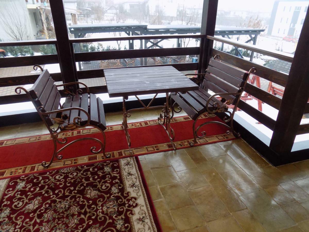Tango Margo Hotel Valea Lupului  ภายนอก รูปภาพ