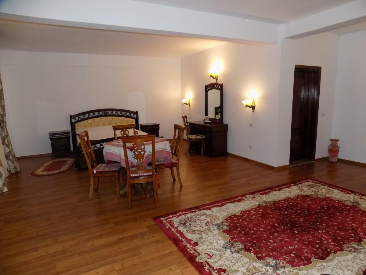 Tango Margo Hotel Valea Lupului  ภายนอก รูปภาพ